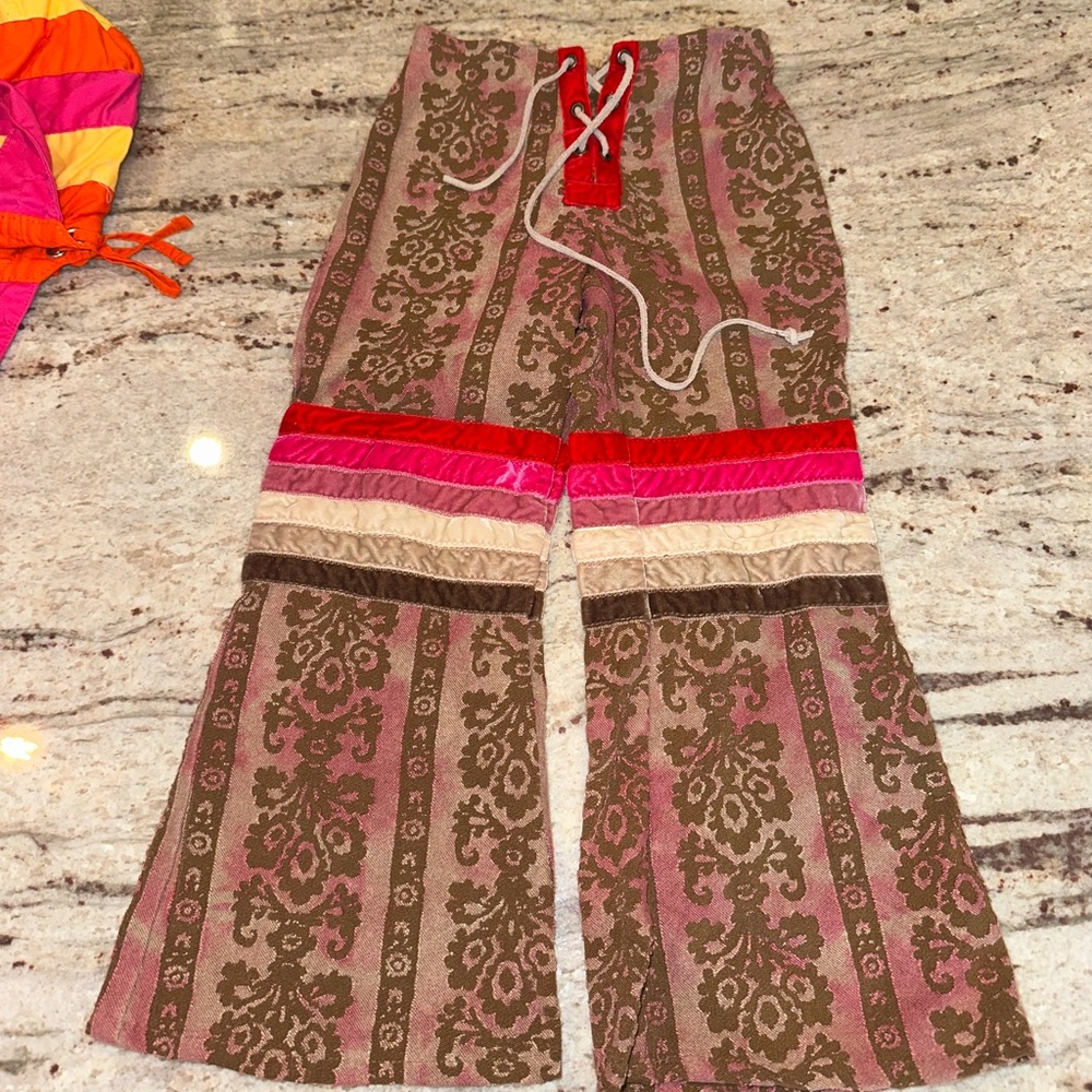Girls size 2 patterned pants